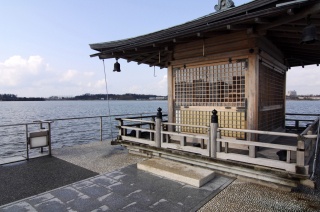 片山津温泉・浮御堂