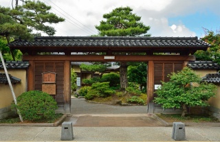 旧加賀藩士高田家跡は庭園も必見！
