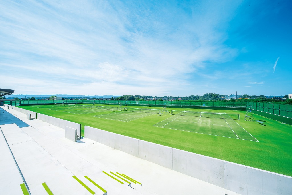 七尾市和倉温泉運動公園テニスコート　※令和６年（2024年）能登半島地震の影響により当面の間臨時休業中