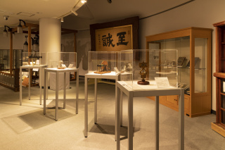 金沢大学資料館展示室
