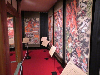 地獄極楽絵図ご開帳の様子