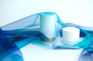 「天女の羽衣」髪の毛の約5分の1の細さの糸で織られた極薄素材のスカーフ