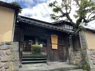 江戸時代中期の中級武士の暮らしを今につたえる寺島蔵人邸