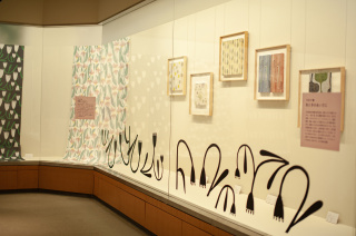 布と手のあいだに